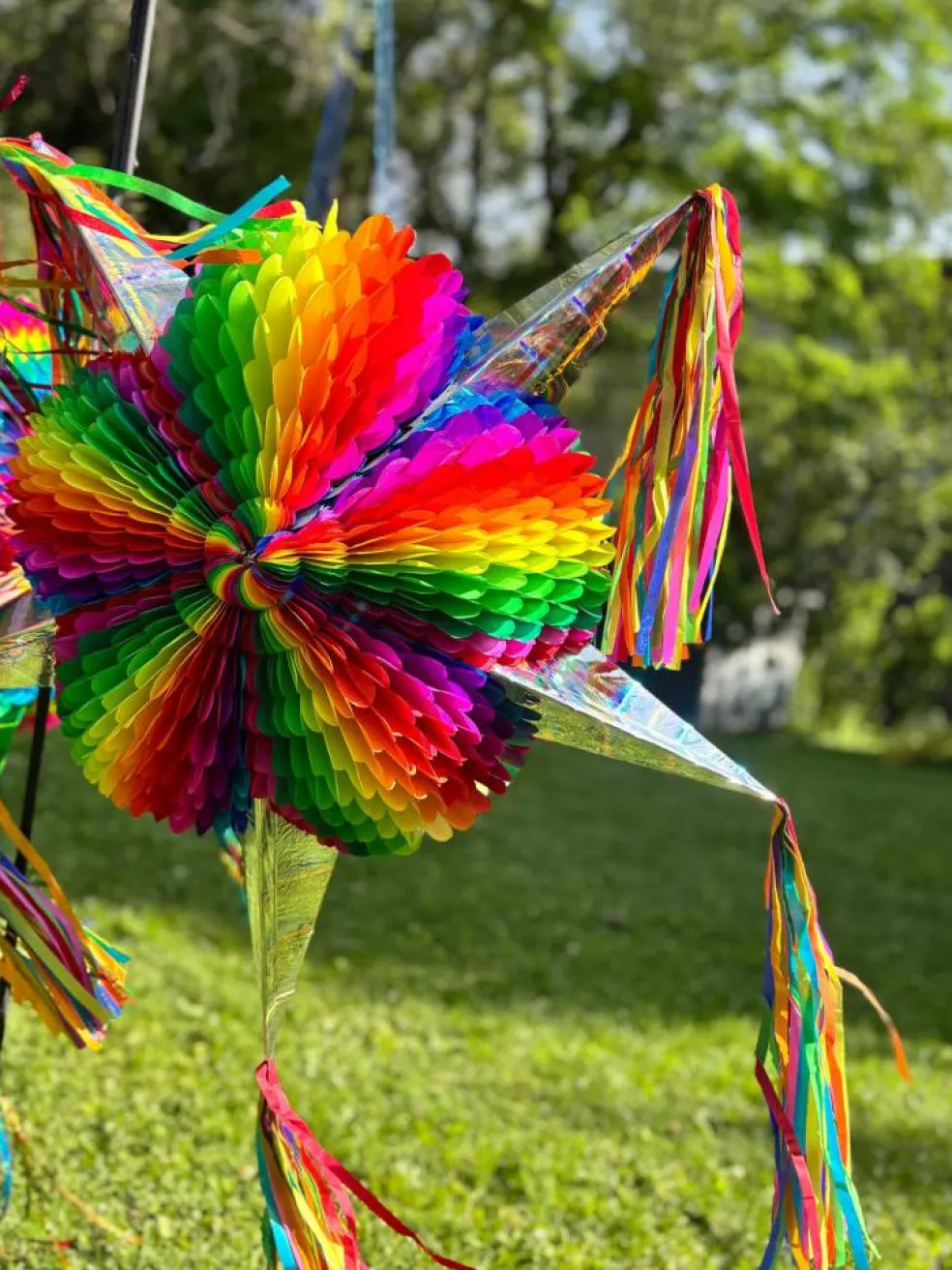 Jumbo (33") Rainbow Piñata
