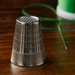 Large Slip-Stop Thimble by Loops & Threads®