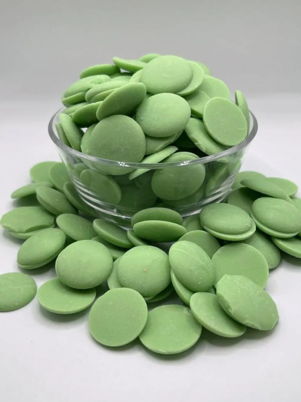 2.5lbs Merckens Light Green Chocolate Candy Melts for Dipping Coating Drizzling Baking Treats