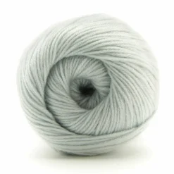 Luxe Merino™ Solid Yarn by Loops & Threads®
