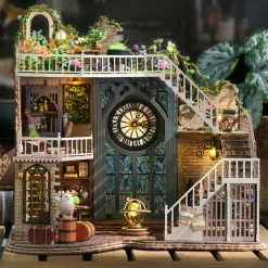 Miniature Wizardi Roombox Kit - Dollhouse Kit Clock