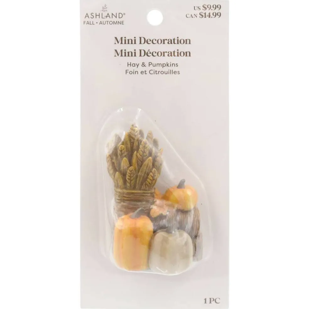 Mini Hay & Pumpkins by Ashland®