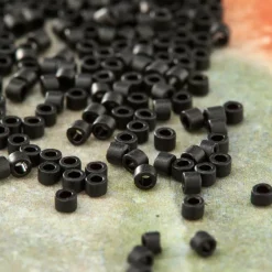Miyuki Delica Glass Round Seed Beads, 11/0