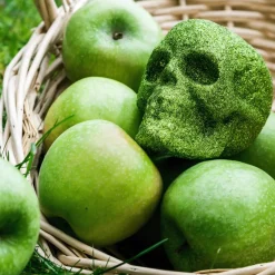Mystic Apples: Caramel & Poison Apples Scented Halloween Candle (18 oz)