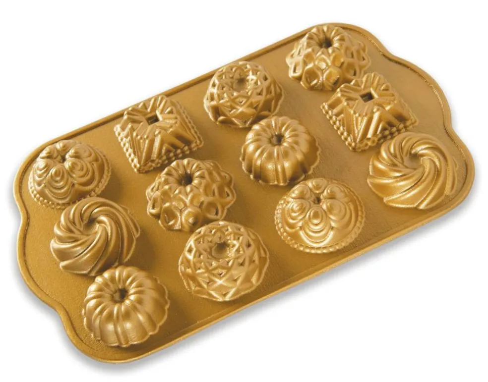 Nordic Ware Cast Aluminum Bundt Charms Pan, 12 Cavity, Gold