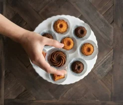 Nordic Ware Cast Aluminum Bundt Charms Pan, 12 Cavity, Gold