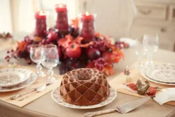 Nordic Ware Cast Aluminum Jubilee Bundt Pan, Gold
