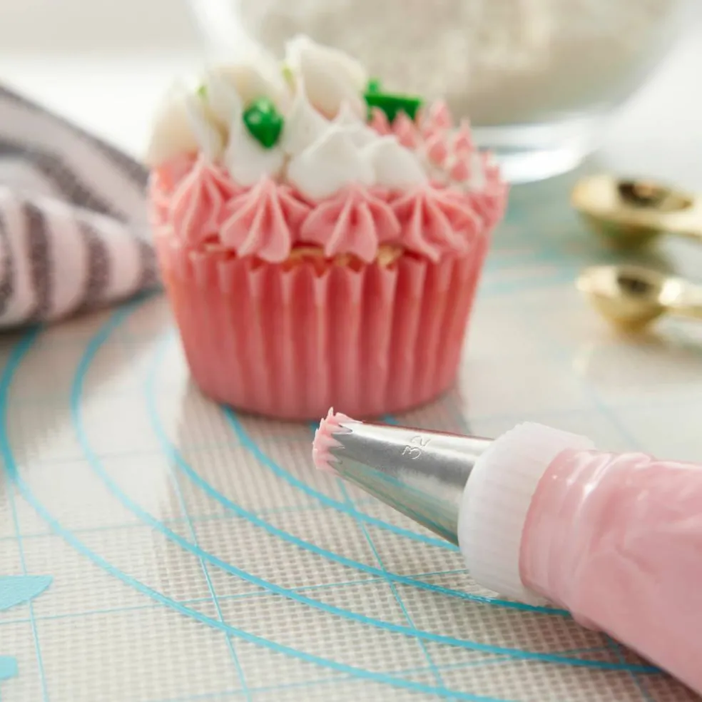#32 Open Star Decorating Tip by Celebrate It™