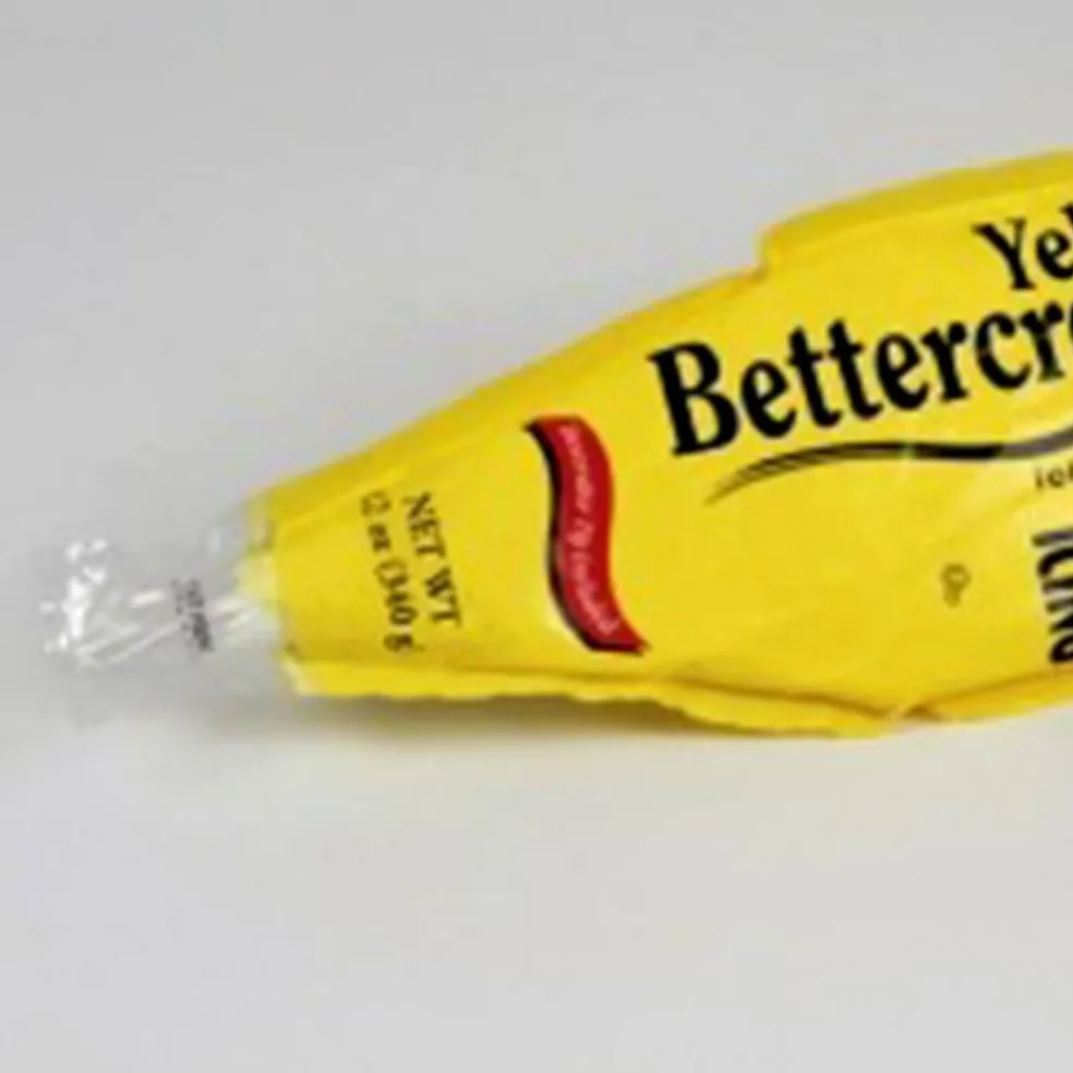 12 Ounce Rich Bettercreme Pre Whipped Yellow Icing 15 Per Case.