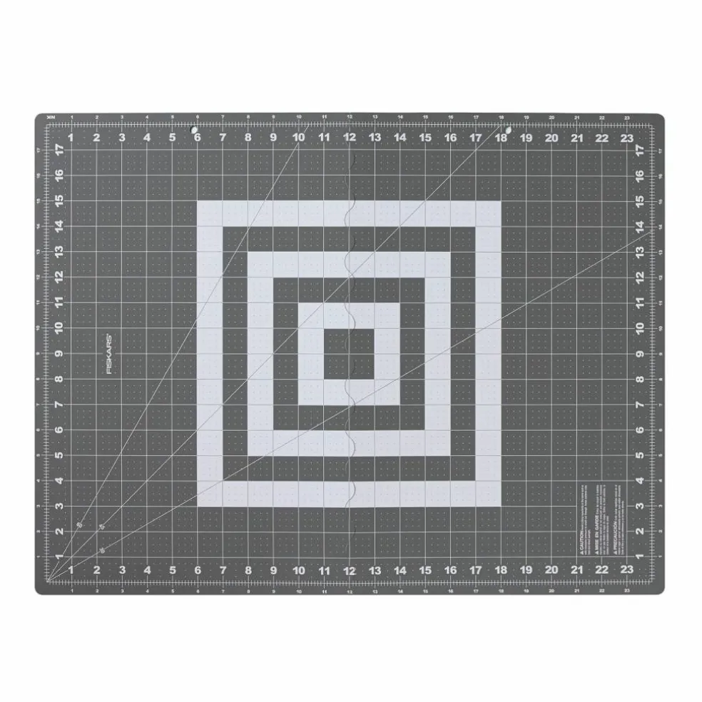6 Pack: Fiskars® Folding Cutting Mat, 18" x 24"
