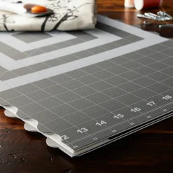 6 Pack: Fiskars® Folding Cutting Mat, 24