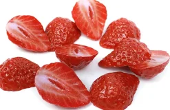 10PCS Artificial Strawberry Blocks – Realistic Half Fake Strawberries for Home Decor, Table Centerpieces, Vase Fillers, Photography Props & DIY Craft Decorations