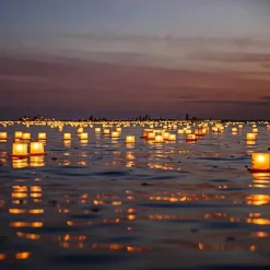 10 PCS 4.3 Inch Water Floating Candle Lanterns