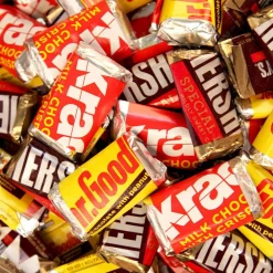 116 Pcs Wedding Candy Favors Hershey's Miniatures and Kisses - Rustic