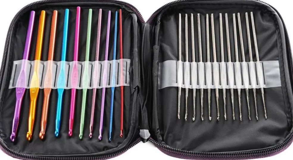 22-Piece Ergonomic Aluminum & Steel Crochet Hook Set with Leather Case