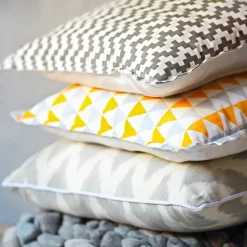 Poly-Fil® 16" x 16" Basic Pillow Inserts, 2ct.