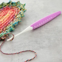 Prym® Ergonomics Crochet Hook