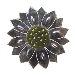 Puffin & Company Daisy Needle Nanny Magnetic Needle Minder Holder, Brooch