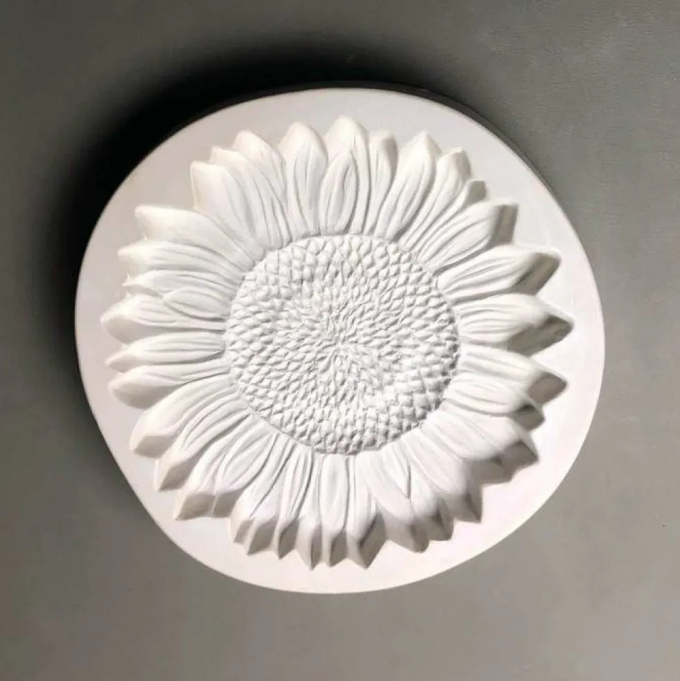 8"RD. Deep 1.25" Sunflower Texture Mold Glass Fusing