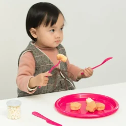 Reusable Cutlery Set of 4 Plastic Plates, Spoons, Forks and Knives for Baby and Toddlers