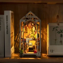 Rolife® Garden House DIY Book Nook Shelf Insert Kit