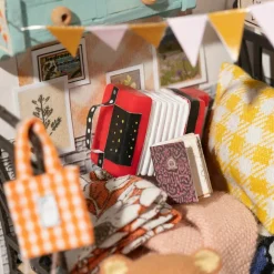 RolifeĀ® Sweet Dream Bedroom DIY Miniature Kit