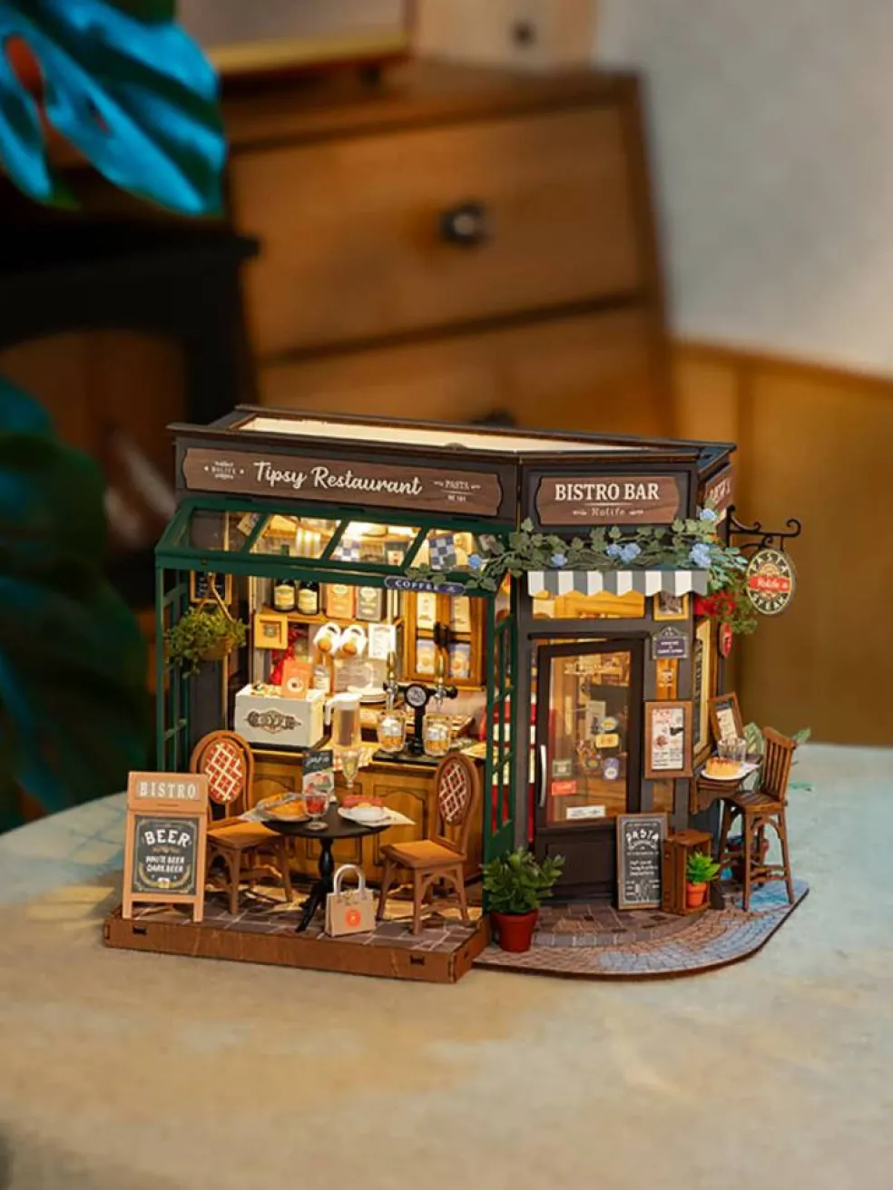 Rolife® Tipsy Restaurant DIY Miniature House Kit
