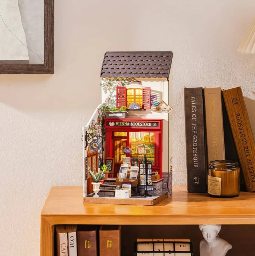 Rolife Vienna Bookstore DIY Miniature House DG183