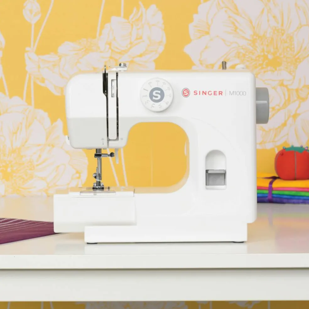 SINGER® M1000 Mending Machine