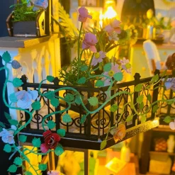 Sparkly Selections Daisy Flower House DIY Miniature Kit