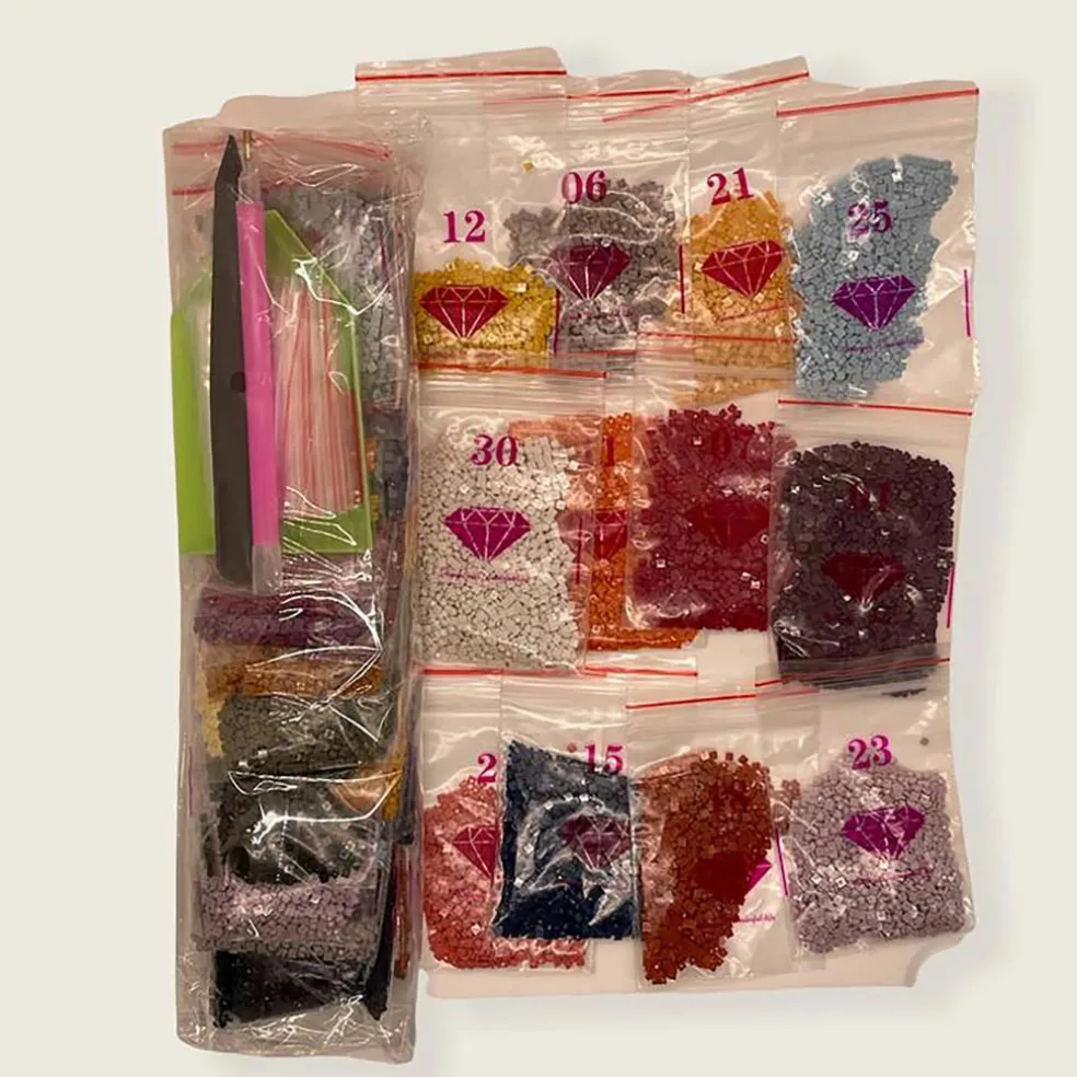 Sparkly Selections Young Witch Diamond Painting Kit, Round Diamonds