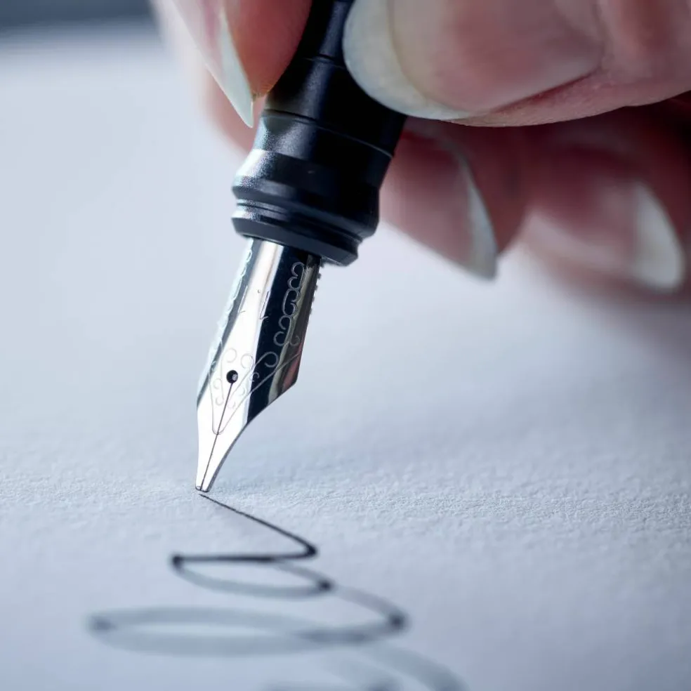Speedball® Deluxe Calligraphy Foutain Pen Set