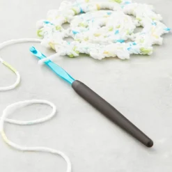 Susan Bates® Silvalume® Aluminum Crochet Hook