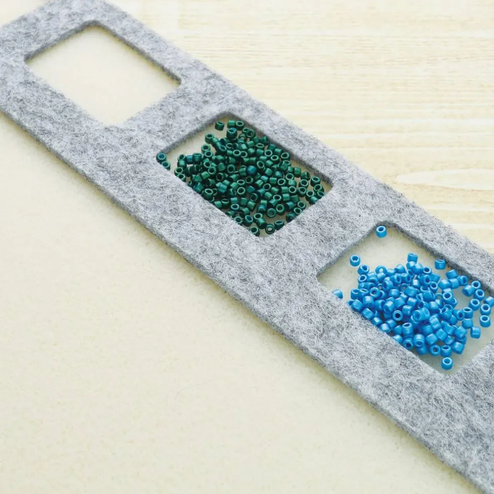 The Beadsmith Treasure Mat