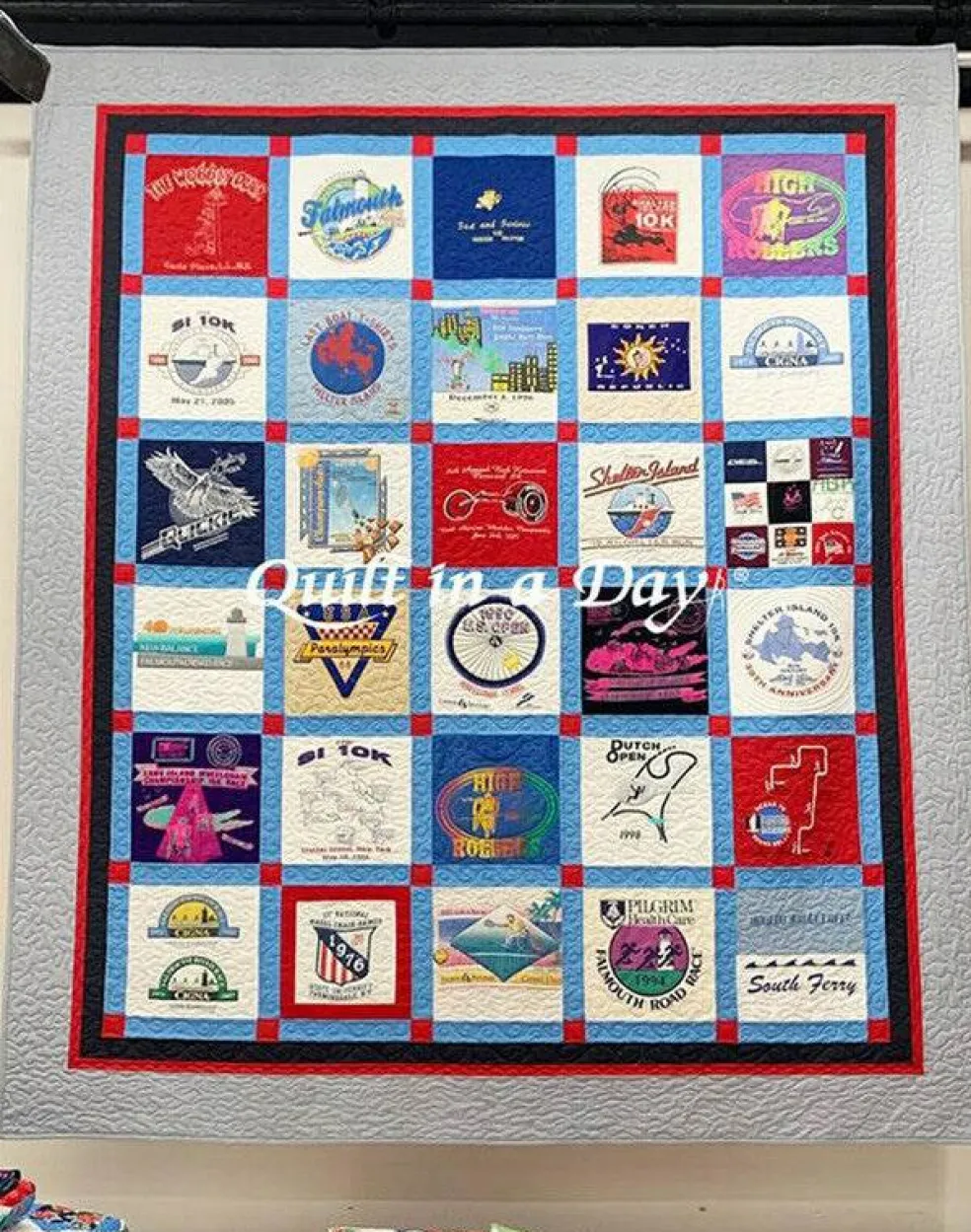 T-Shirt Quilt: Eleanor Burns Signature Quilt Pattern