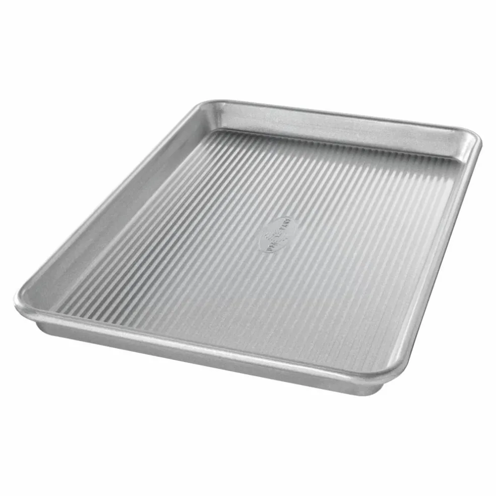 USA Pan® Quarter Sheet Pan