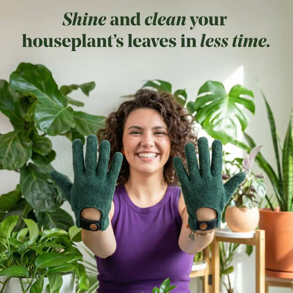 We The Wild™ Leaf Cleaning Gloves