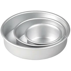 Wilton® Aluminum Bakeware Round Cake Pan Set