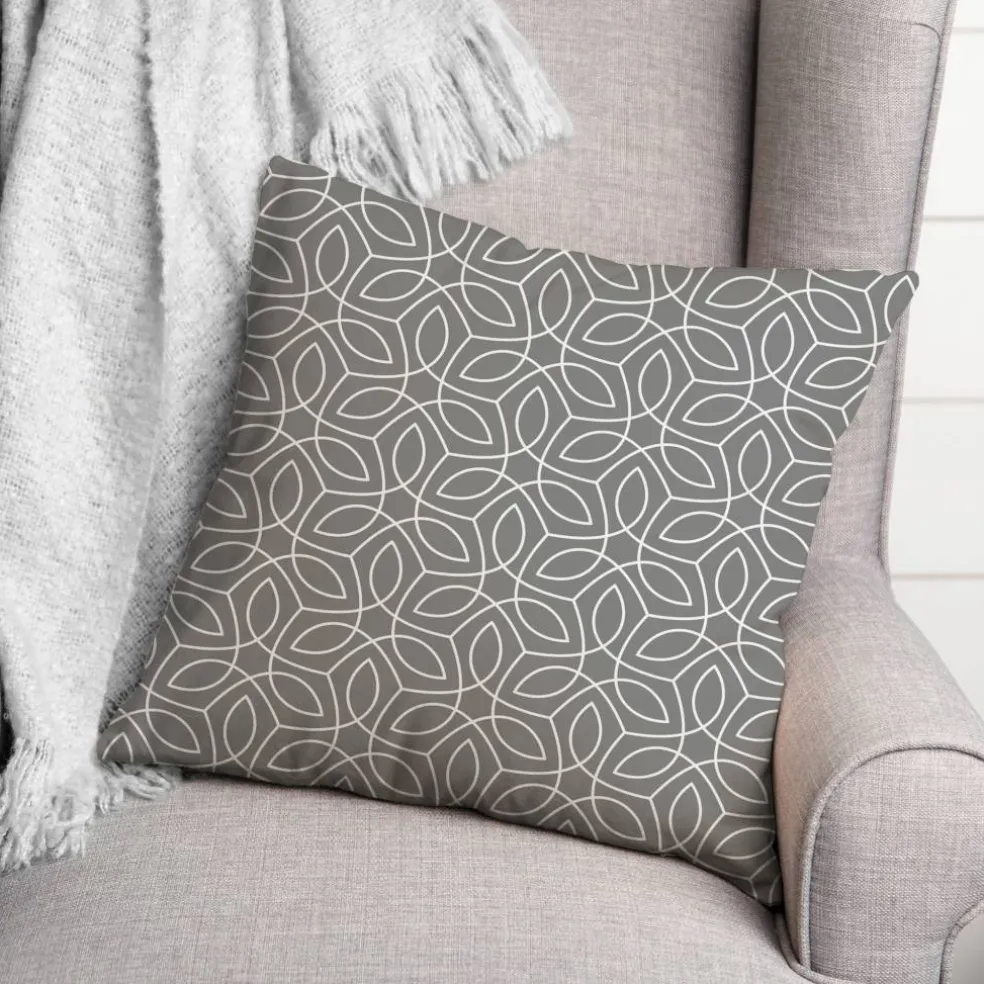 18" x 18" Leaf Swirls Indoor/Outdoor Throw Pillow