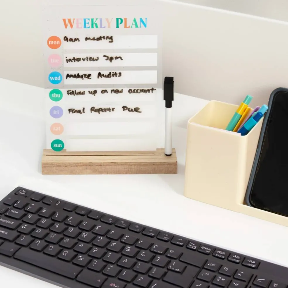 9" x 6.75" Weekly Dry Erase Planner with Marker