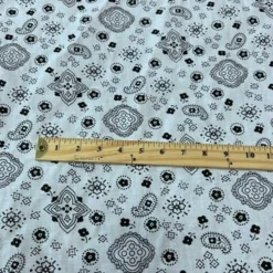 1 Yard Bandana Print Poly Cotton Fabric Sewing and Crafting 58